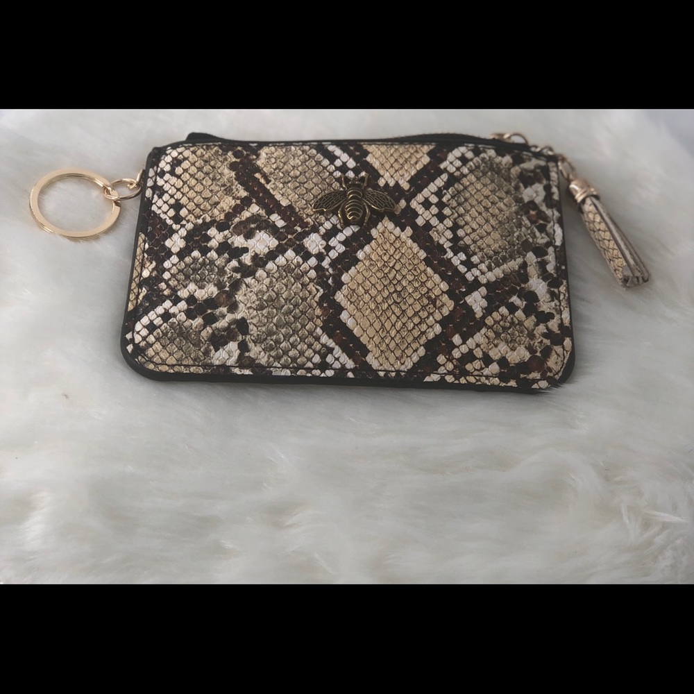 Ladies Snakeskin Wristlet